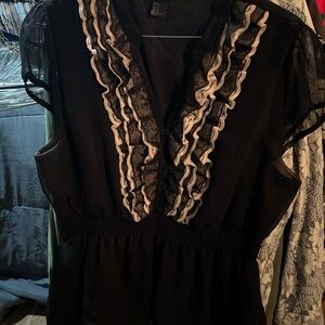 H&M Black and White Ruffled Blouse